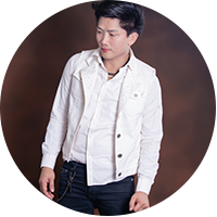 Khách hàng Hoàng Văn Long thay zip balo Louis Vuitton tại Scott